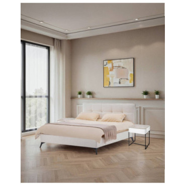 Cama tapizada Soma boucle blanca con patas metálicas...