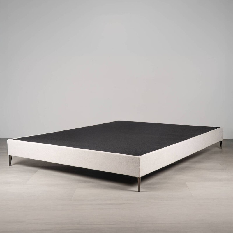 Base de cama doble tapizada blanca 160x200 con patas cromadas