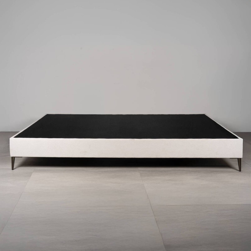 Base de cama doble tapizada blanca 160x200 con patas cromadas