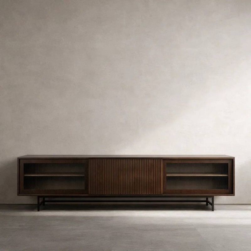 Aparador Nexo en nogal oscuro con puertas de cristal estriado 210x40x70 cm