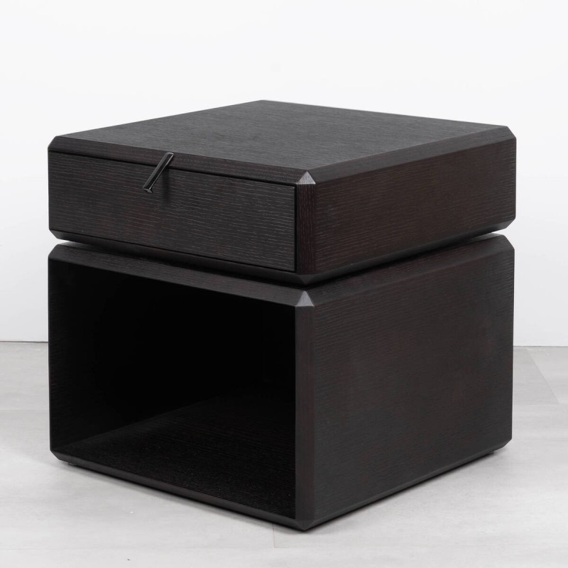 Mesita de noche Órbita en madera oscurecida con tapa giratoria