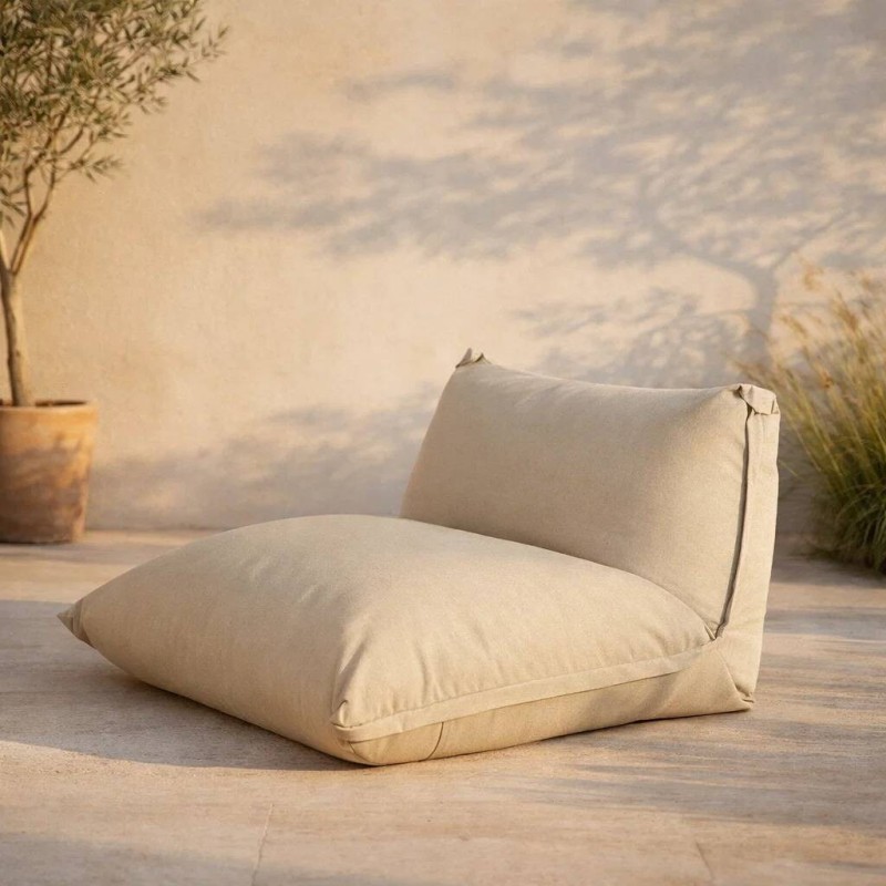 Sillón Nube lounge de exterior en tejido olefín beige 110x105x70cm