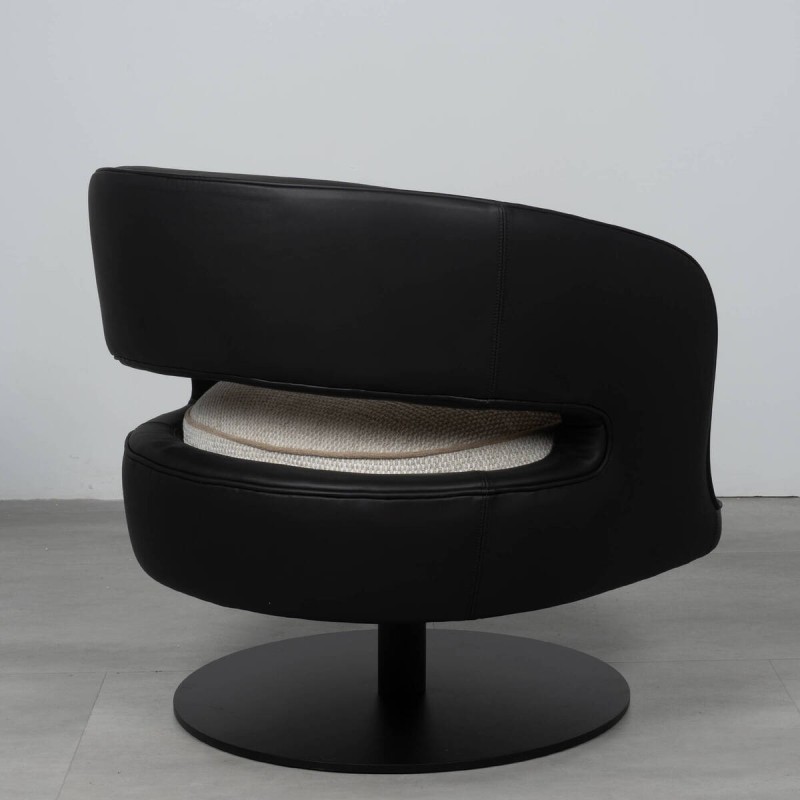 Sillón giratorio Vanto tapizado en piel negra y tejido beige