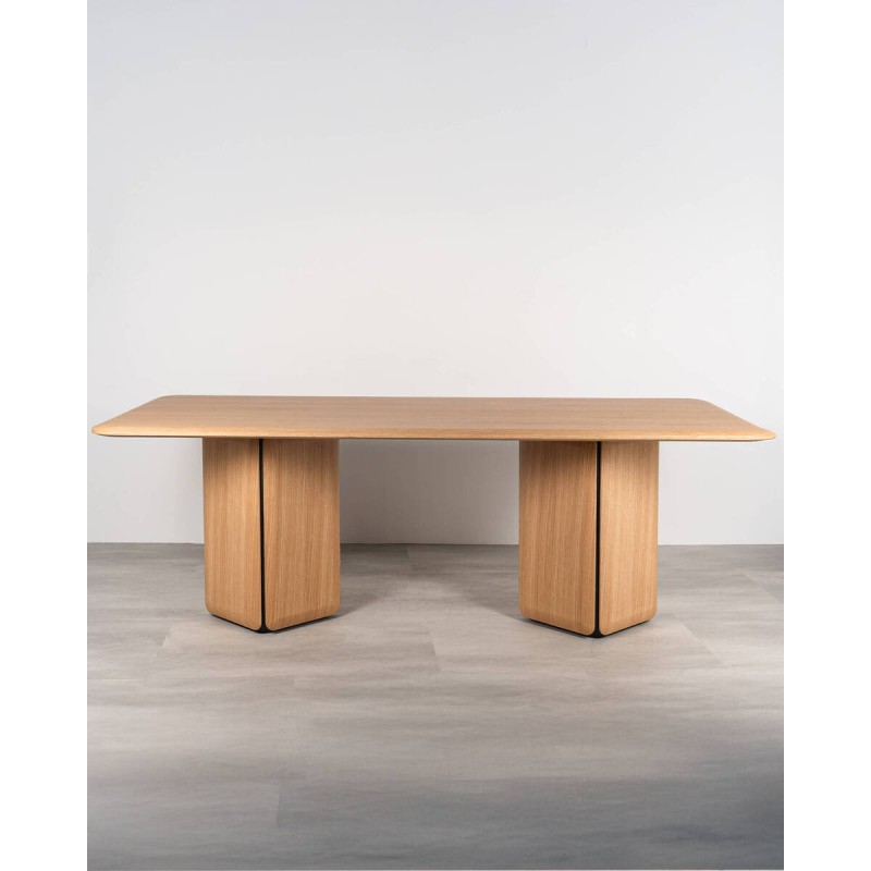 Mesa de comedor Teresa de dos patas con detalles en negro 200cm