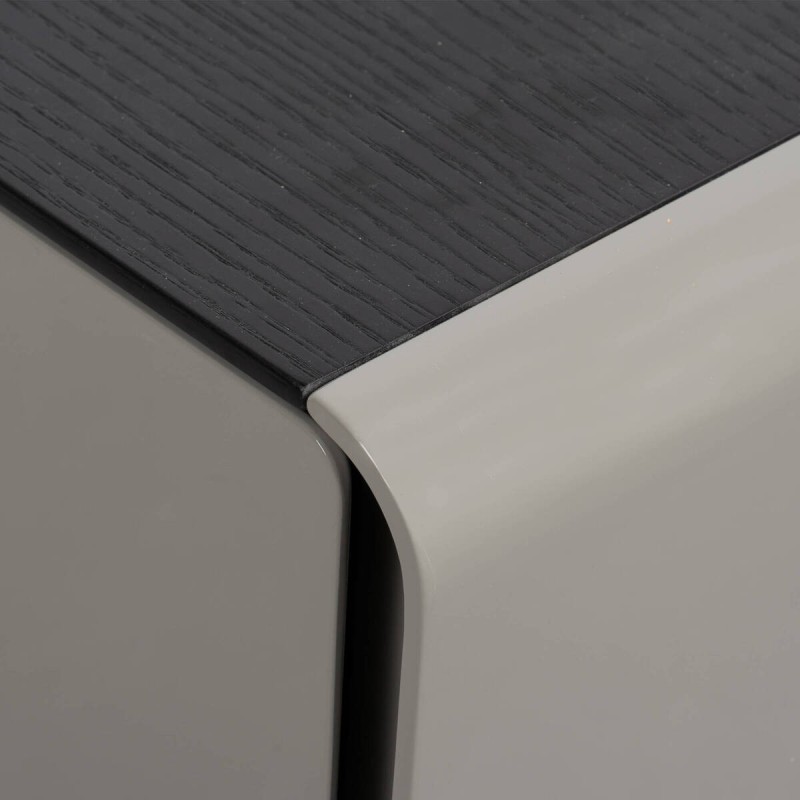 Mesita de noche CYL con dos cajones en acabado gris y tapa negra