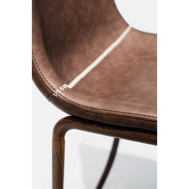 TABURETE ALTO ECOPIEL MARRÓN - PATAS METÁLICAS NOGAL (50x50x105cm)