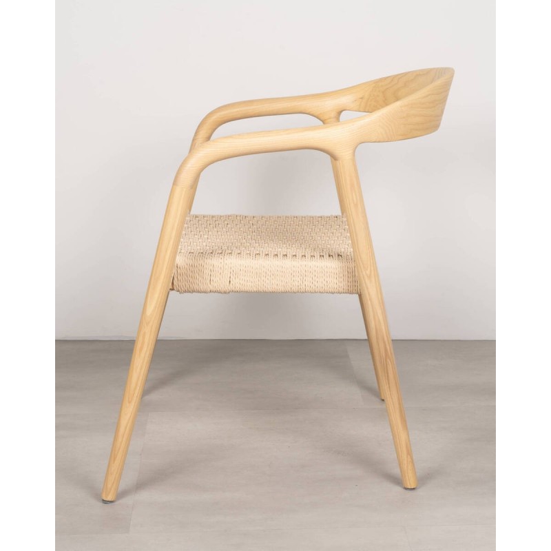 Silla de comedor Inga en fresno blanco con asiento de cuerda trenzada