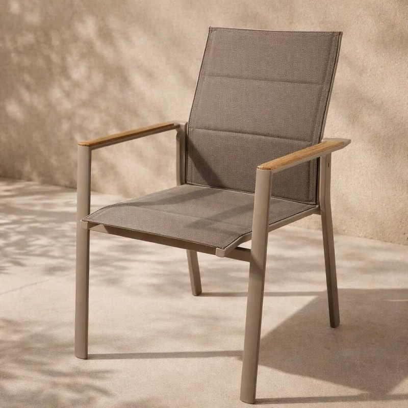 SILLA DE EXTERIOR ALUMINIO TAUPE CON BRAZOS TECA (61x65x92cm)