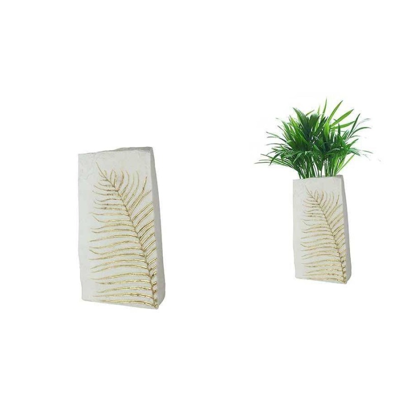 Jarrón resina hoja dorada 18,2 x 11 x 33,5cm