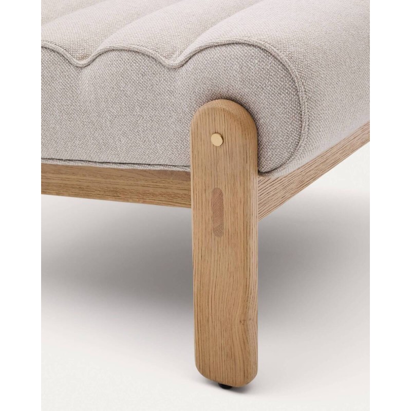 Butaca magira beige de madera maciza de roble con acabado tono natural 75x94x82cm