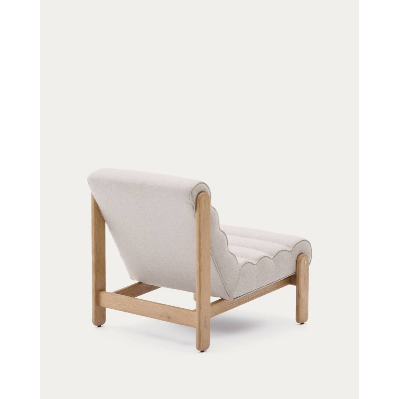 Butaca magira beige de madera maciza de roble con acabado tono natural 75x94x82cm