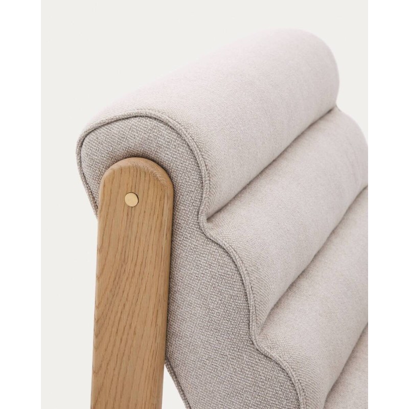 Butaca magira beige de madera maciza de roble con acabado tono natural 75x94x82cm