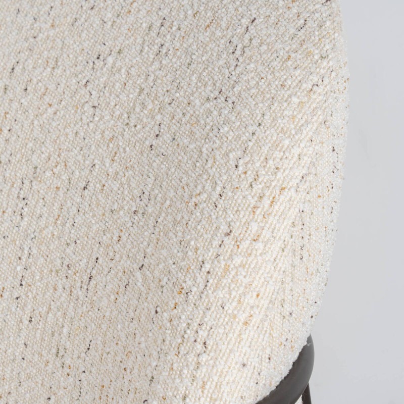 Sillón Sahel Tapizado en Bouclé Blanco y reposabrazos de Nogal