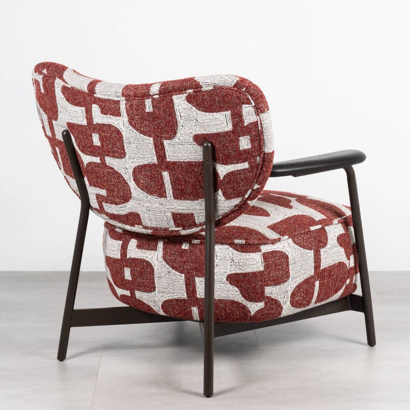 Sillón Otranto Tapizado en Bouclé Rojo con Estampado Geométrico