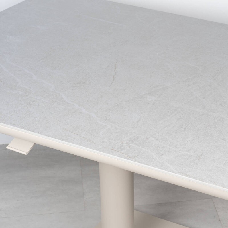 Mesa de Exterior Benissa con Altura Regulable y Tablero de Piedra 140cm