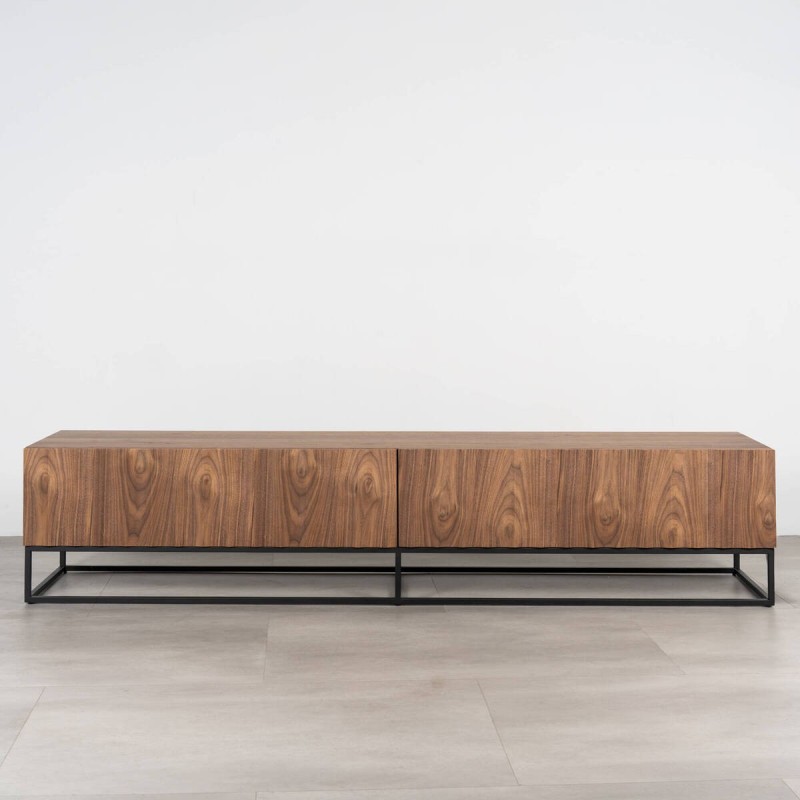 Mueble TV Kael de Chapa de Nogal con ondulaciones y patas de metal negro 197 cm