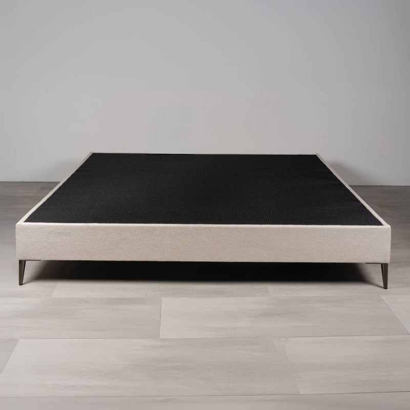 Base de cama doble tapizada color piedra 160x200 con patas cromadas