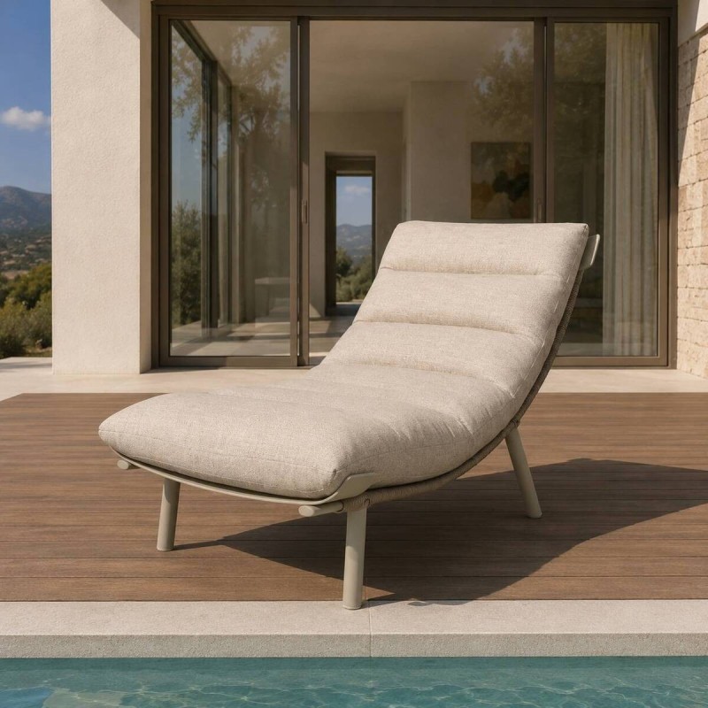 Sillón lounge Arrel de exterior con estructura de aluminio y cojín Glacier