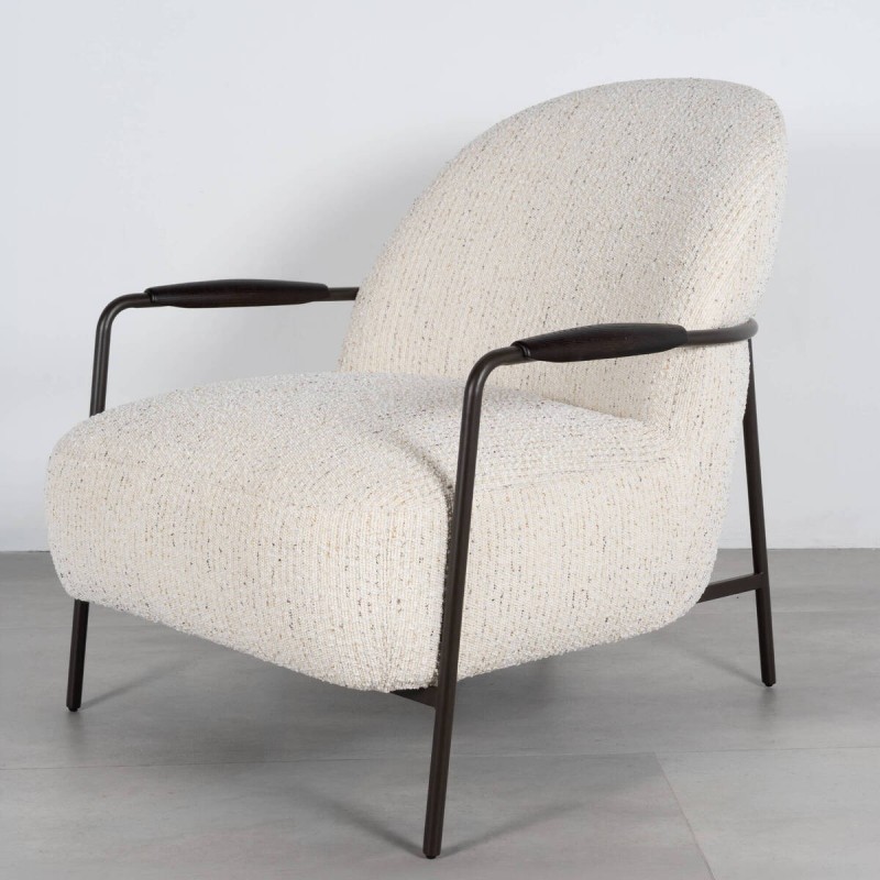Sillón Sahel Tapizado en Bouclé Blanco y reposabrazos de Nogal