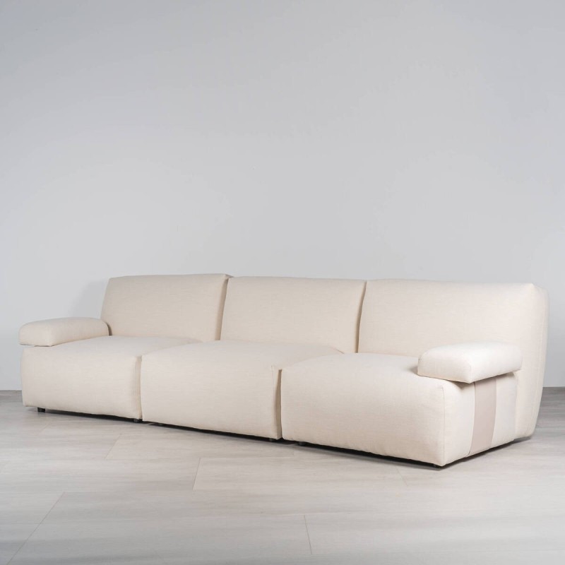Sofá Modular Velay Tapizado en Beige con detalles de metal 315 cm