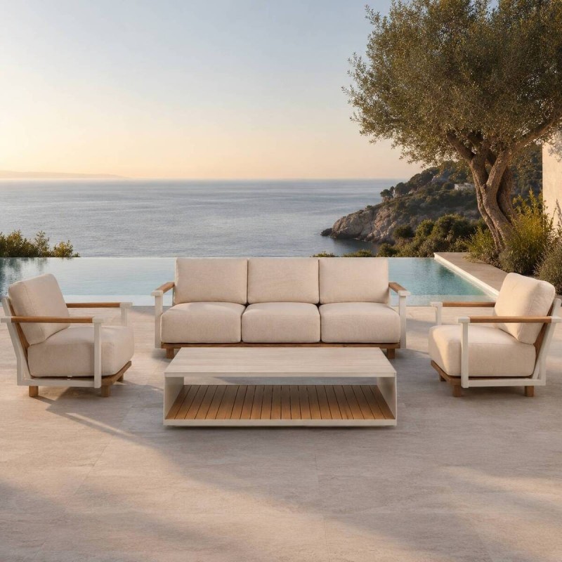 Sillón Rio de exterior de aluminio beige y madera de teca con respaldo de polipiel
