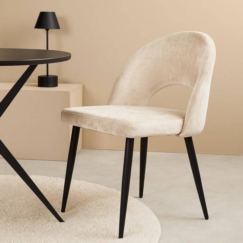 Silla Nara de comedor tapizada beige con patas negras