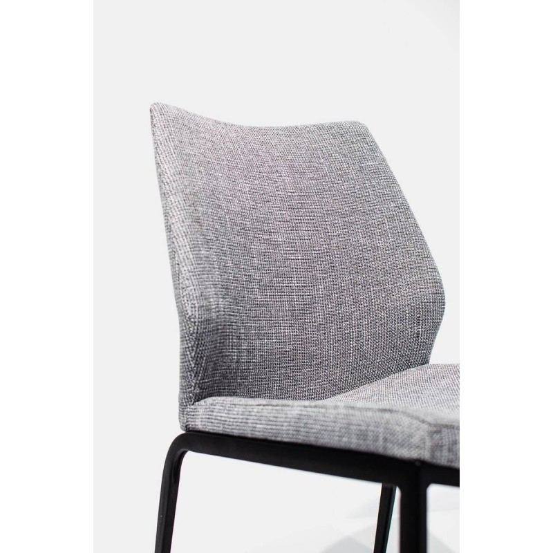 Silla elina textil gris con patas de metal negro 45x55x86cm
