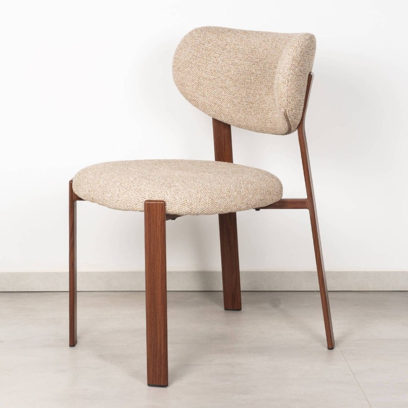 Silla de Comedor Neretva Tapizada en Beige Bouclé y Patas de Metal Acabado Nogal