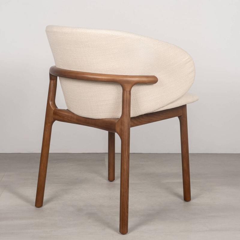 Silla Noa con Respaldo Envolvente Tapizado y Estructura en Madera Nogal