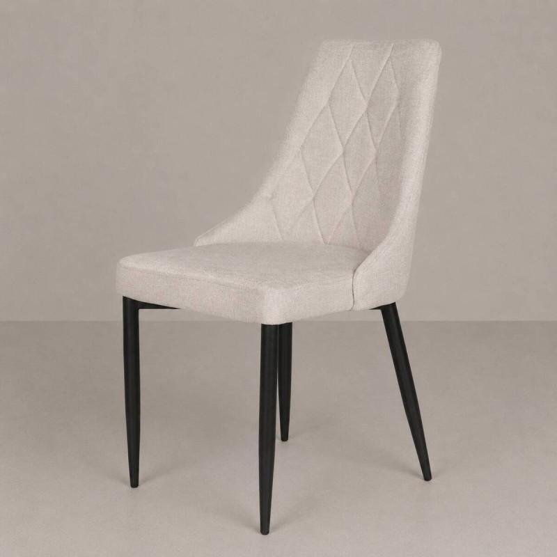 Silla arden diseño rombos beige con patas de hierro 47x59x89cm