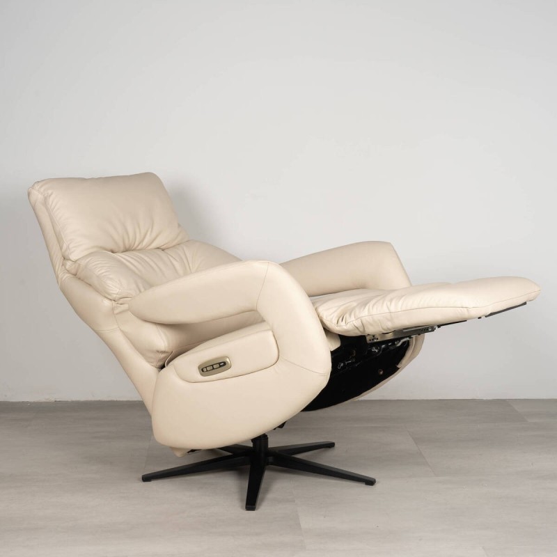 Alba motorized recliner in beige leather