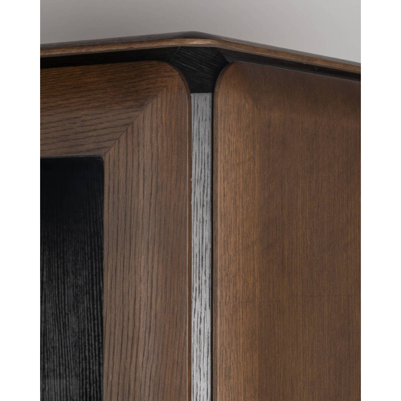Vitrina Teresa de chapa de roble oscurecido y detalles en negro 180cm