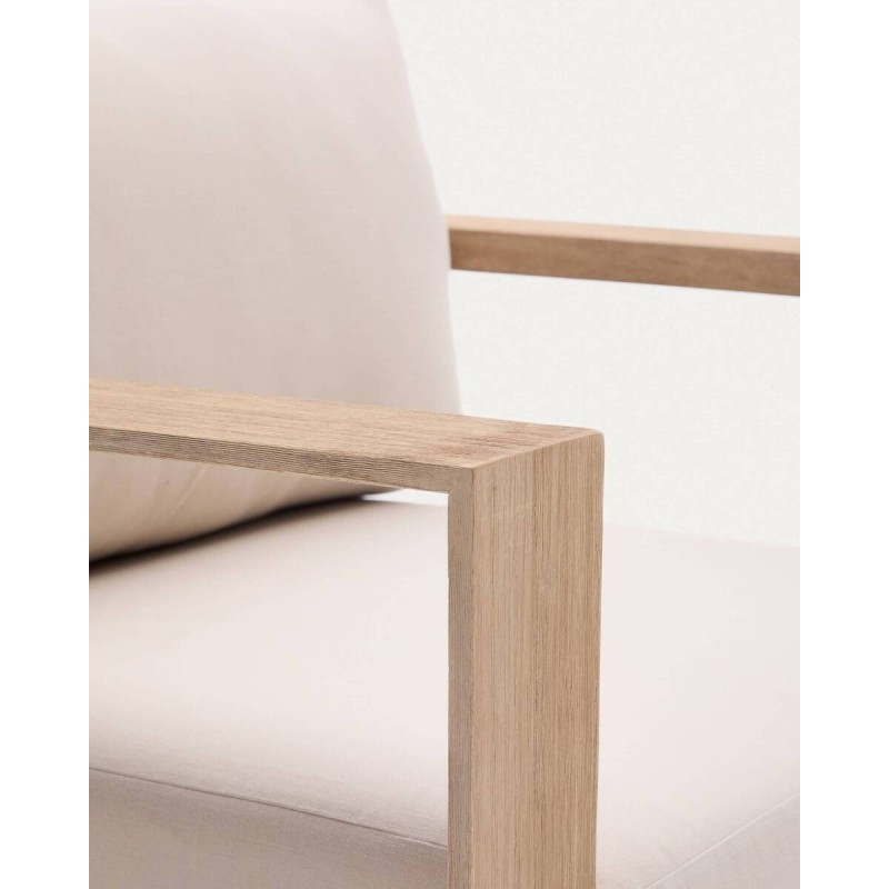 Sillón ambra de madera maciza de acacia con acabado claro