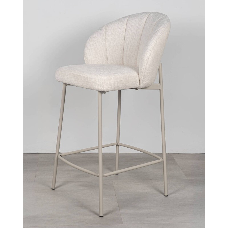 Taburete alto tapizado en tela beige con patas metálicas – 56×55×100 cm