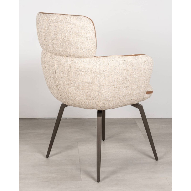 Silla de comedor beige arena con patas bronce | Muebles Benítez