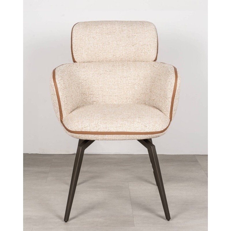 Silla de comedor beige arena con patas bronce | Muebles Benítez