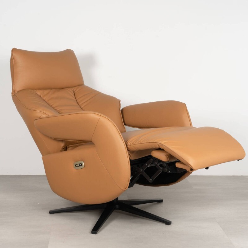 Sillón relax motorizado en piel marrón
