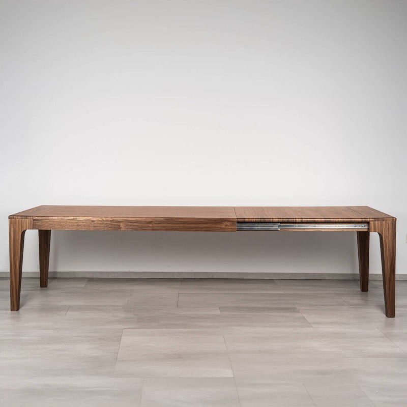 Mesa de Comedor Isar de Chapa de Nogal Extensible 200-300cm