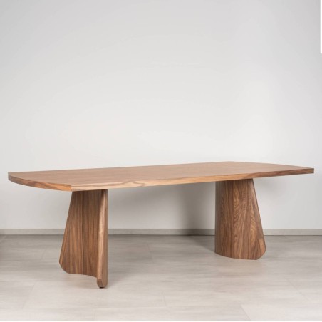 Mesa de Comedor Aria en Chapa de Nogal Con Laterales Redondeados 240 cm