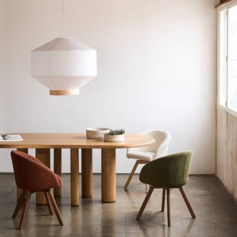 Mesa ovalada Mailen en chapa de fresno con acabado natural Ø 220 x 105 cm