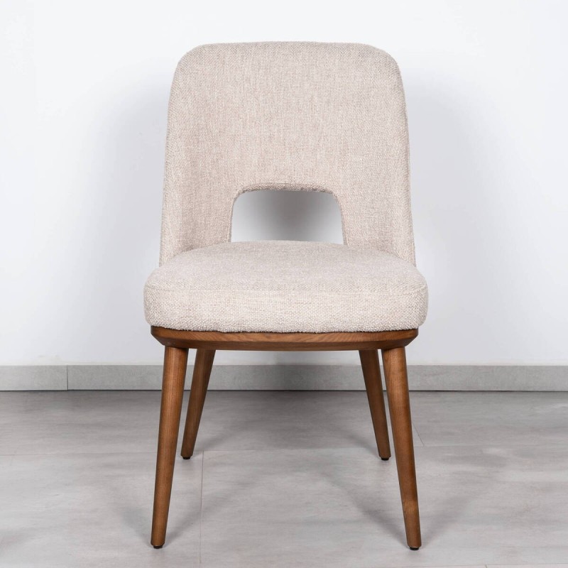 Silla de Comedor Aira Tapizada en Crema con Respaldo Calado