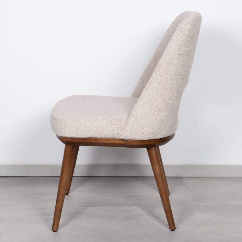 Silla de Comedor Aira Tapizada en Crema con Respaldo Calado