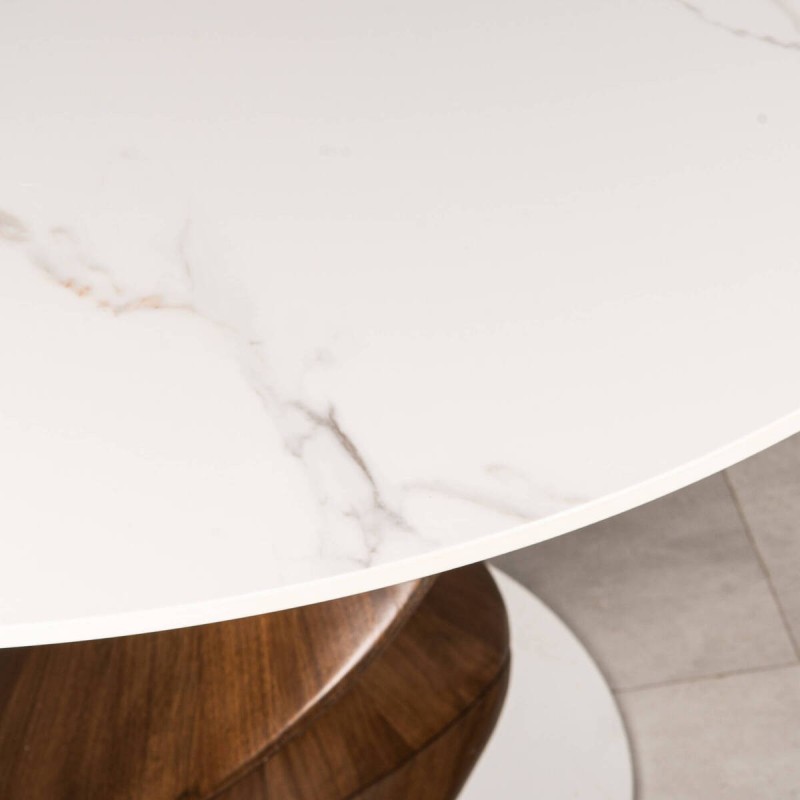 Mesa redonda mistral de cerámica con base escultórica en nogal 120x76cm