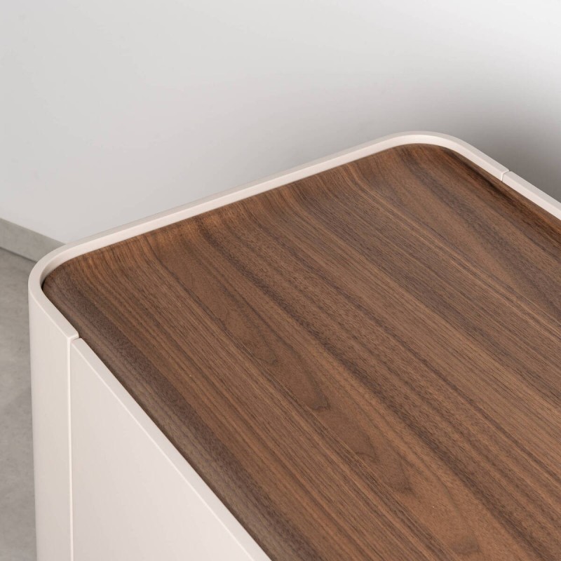 Aparador Auren en beige, nogal y detalles en dorado 180 cm | Muebles Benítez